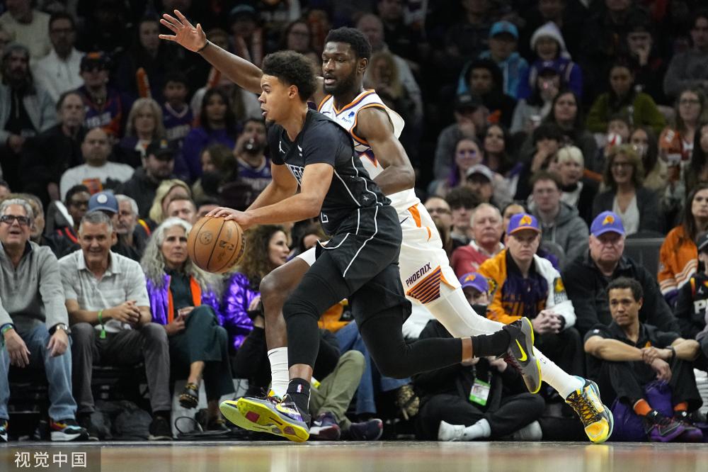 哈登晒照致 哈登晒照致