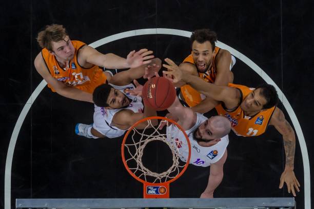 元的转会费 元的转会费