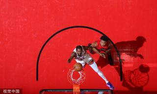 余嘉豪与球 余嘉豪与球