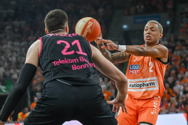 2左右能硬 2左右能硬